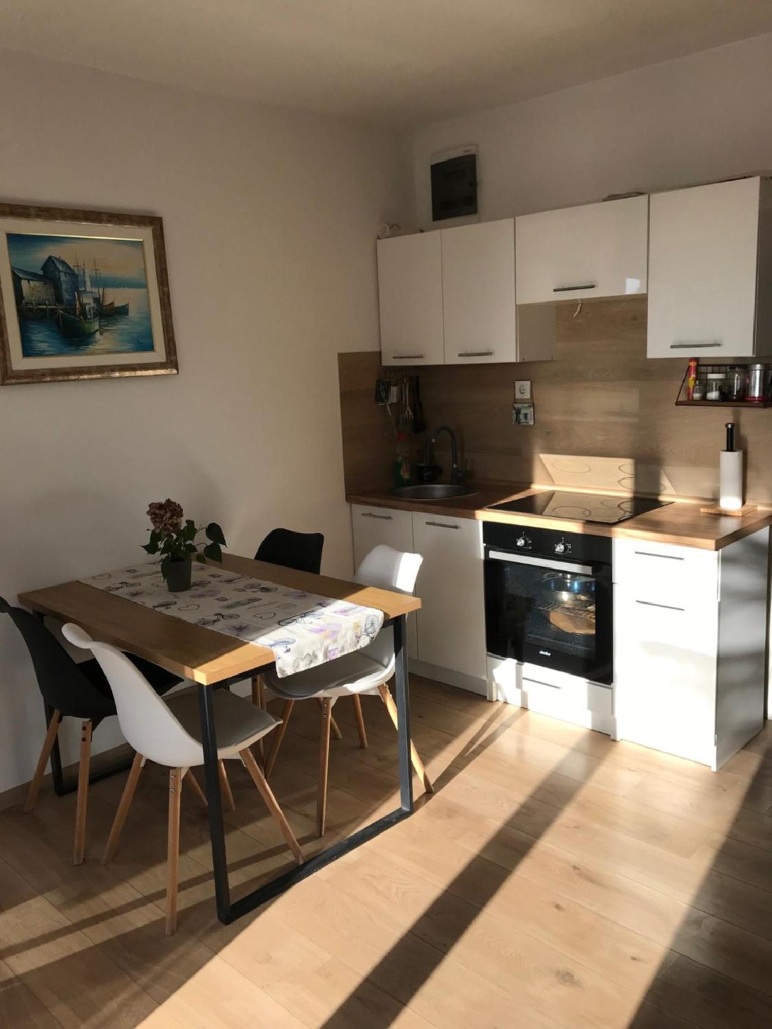 Apartments Jelka Banjol Екстер'єр фото
