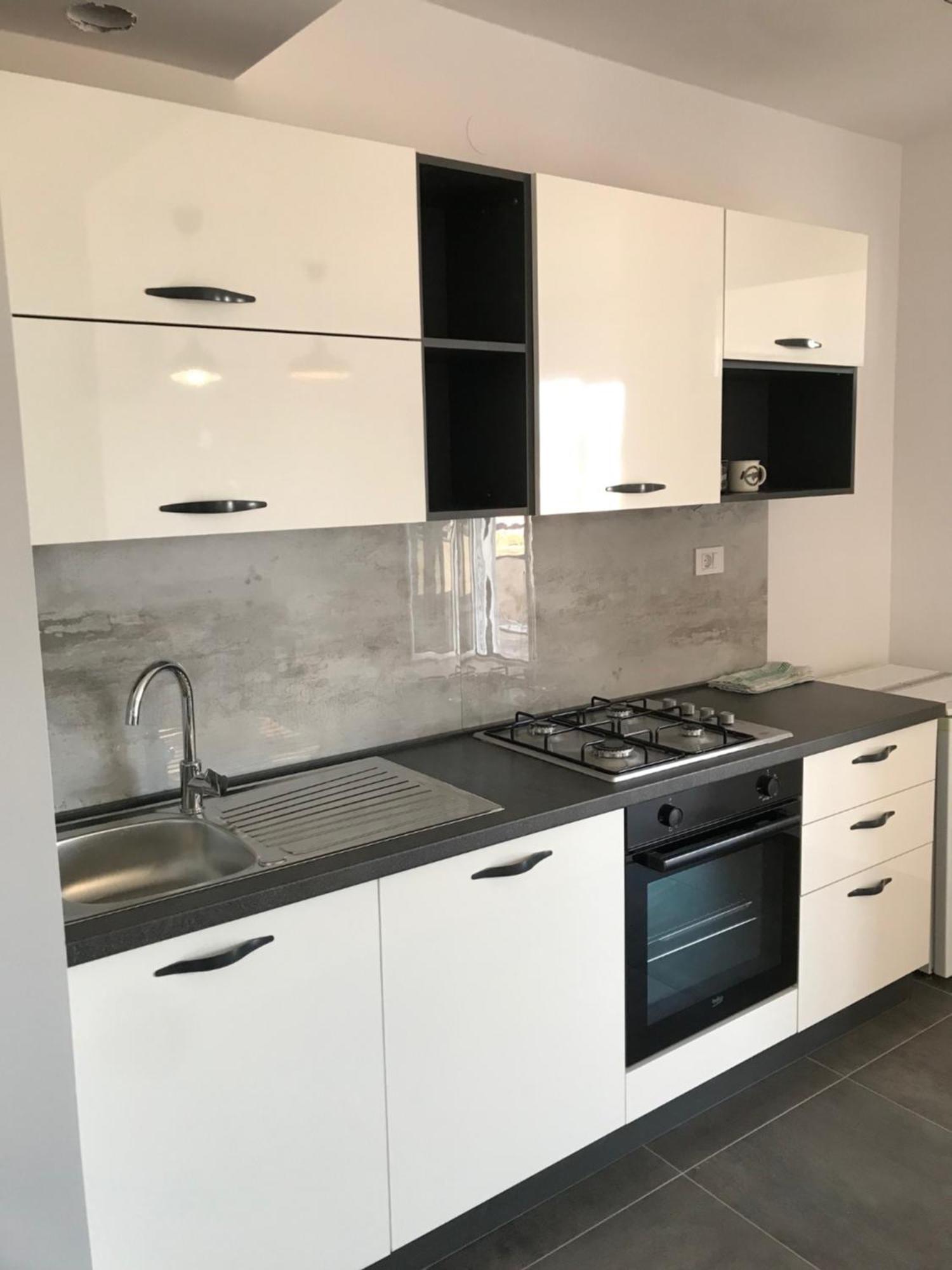 Apartments Jelka Banjol Екстер'єр фото