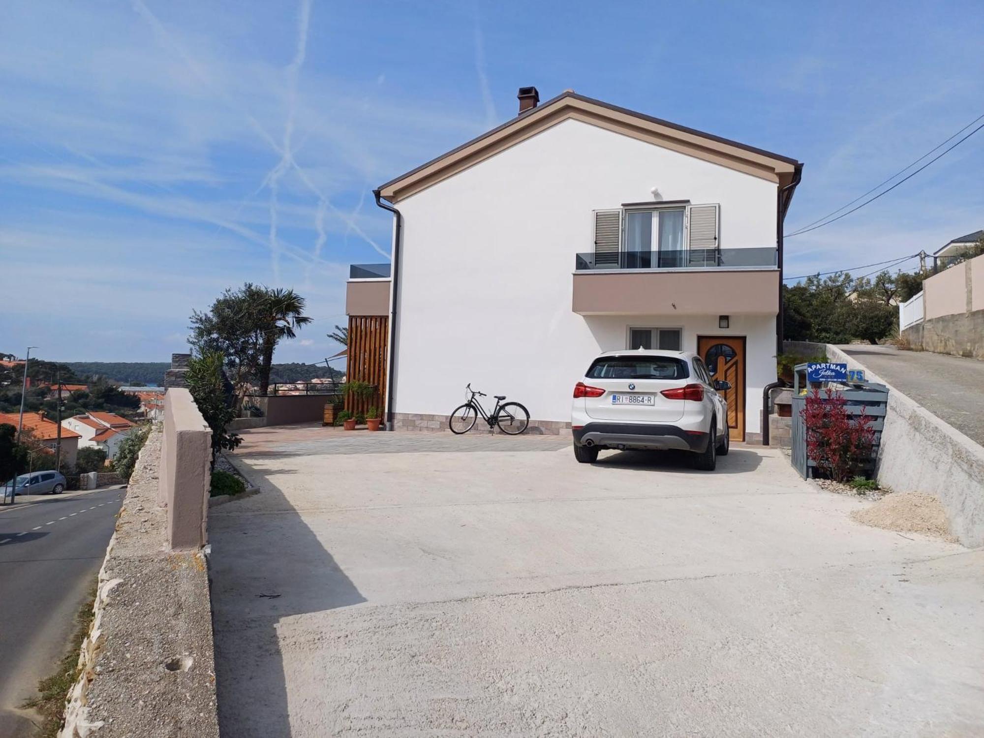 Apartments Jelka Banjol Екстер'єр фото